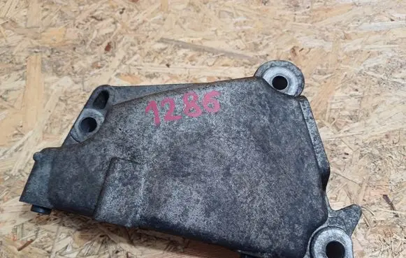 Citroen C3 Engine mount bracket 9636977280