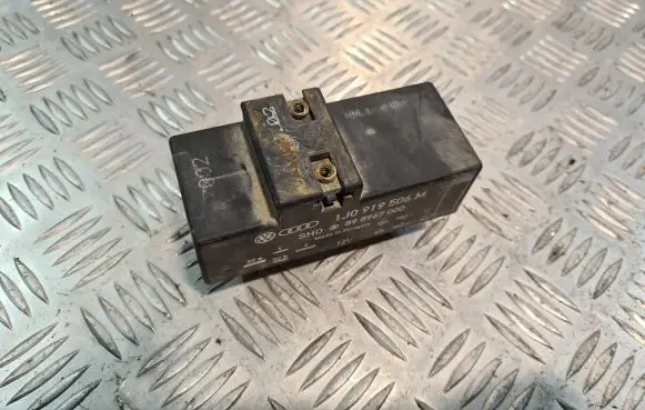 Volkswagen Polo Coolant fan relay 1J0919506M 898967000