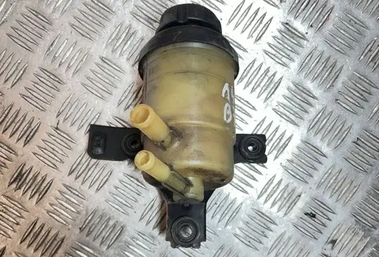 Hyundai Coupe Power steering fluid tank/reservoir