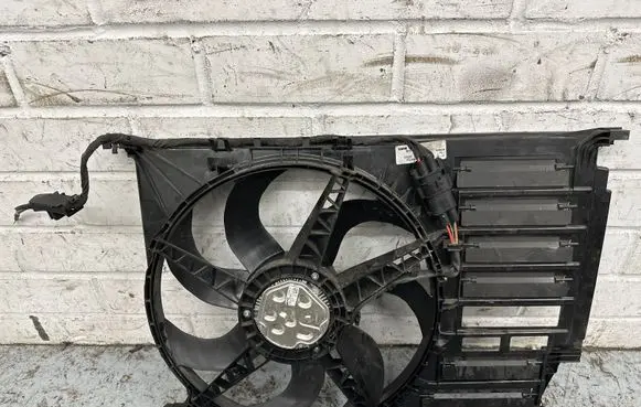 BMW 1 F40 Electric radiator cooling fan 8596237