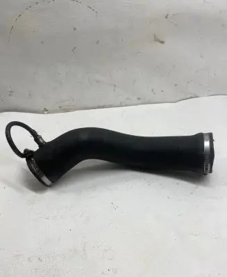 Audi A4 S4 B7 8E 8H Intercooler hose/pipe