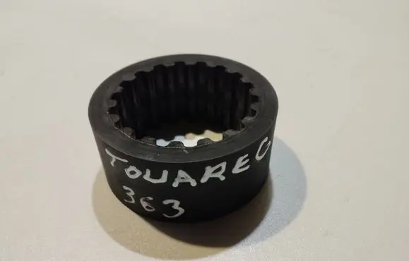 Volkswagen Touareg I A/C flexible coupling/sleeve 070903327C