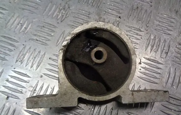 Nissan Almera N16 Engine mount vacuum valve 