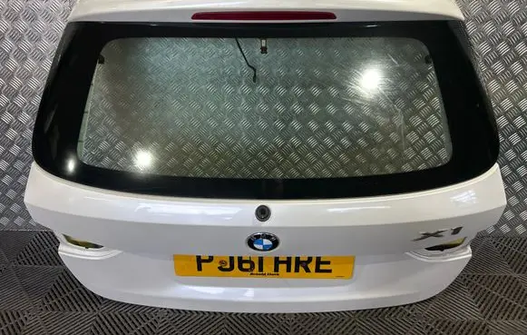 Tailgate/trunk/boot lid