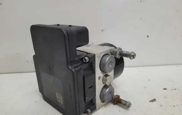 Subaru Outback ABS Pump 27536AJ002 06210216394