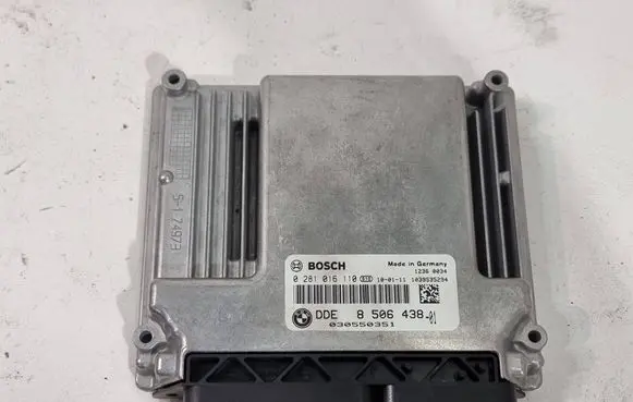 BMW 1 F20 F21 Engine control unit/module 0281016110 030550351 8506438