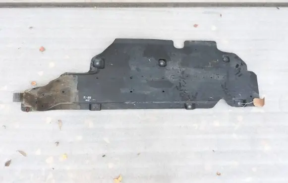 Renault Captur Center/middle under tray cover 748152187R