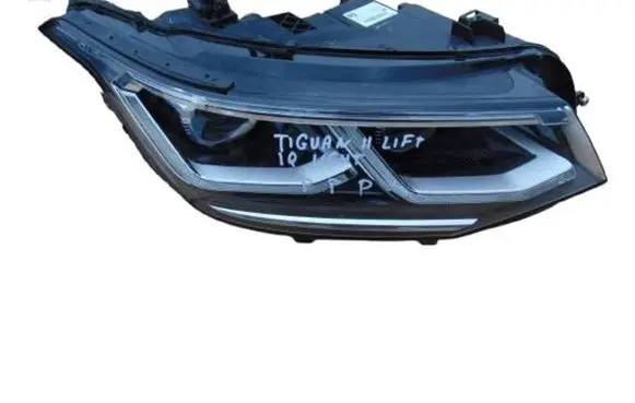 Volkswagen Tiguan Headlight/headlamp 5NN941082D