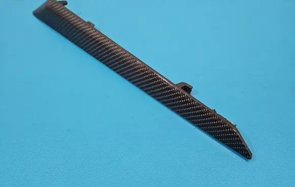 Maserati Quattroporte Front door trim (molding) 670021493 IMPRK1533154