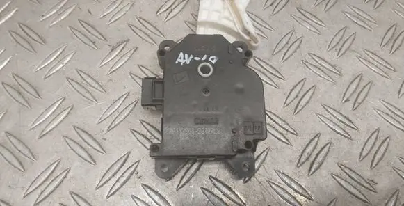 Toyota Avensis T270 Air flap motor/actuator MF1138002810