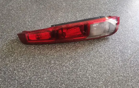 Nissan X-Trail T30 Rear/tail lights