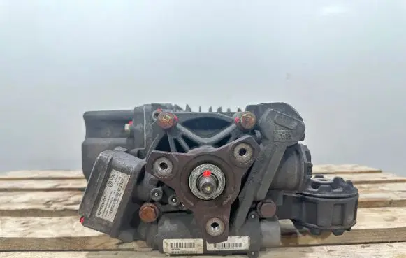 Volkswagen Tiguan Rear differential 0AY907554D 5WP3352203 0AY525010C