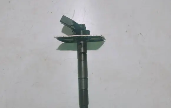 Audi A6 S6 C6 4F Fuel injector 059130277Q 0405133132 0445115004