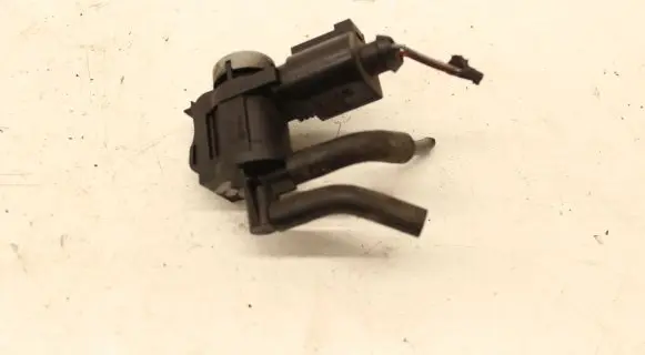 Audi A4 S4 B8 8K Turbo solenoid valve 1K0906283