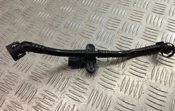 BMW X1 F48 F49 Breather/breather pipe/hose 8671025