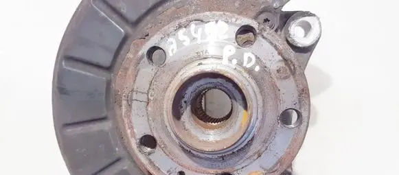 Volkswagen PASSAT B6 Front wheel hub