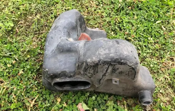 Mercedes-Benz S W221 Windshield washer fluid reservoir/tank 2218601360