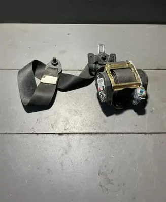 BMW 7 E65 E66 Front seatbelt 561078501