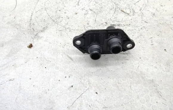Mercedes-Benz C W205 Engine coolant pipe/hose A2535014200