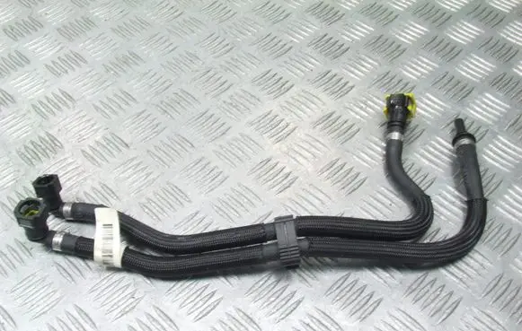 Jaguar XF Fuel injector supply line/pipe GX63-9S286-AC