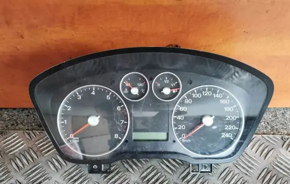 Ford C-MAX I Speedometer (instrument cluster) 3M5T10849EJ