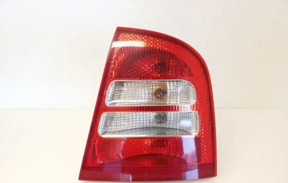 Skoda Octavia Mk1 (1U) Rear/tail lights ZSB1U6945096 1U6945112