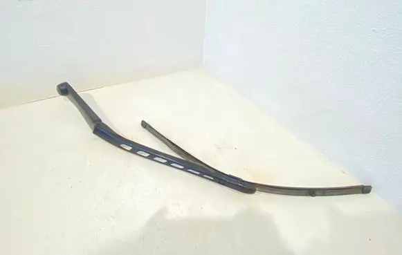 BMW 5 E60 E61 Front wiper blade arm 6161039099