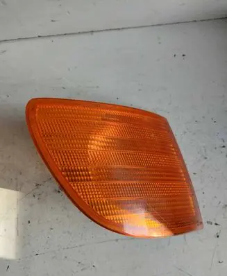 Mercedes-Benz Vito Viano W638 Front indicator light 6R01489