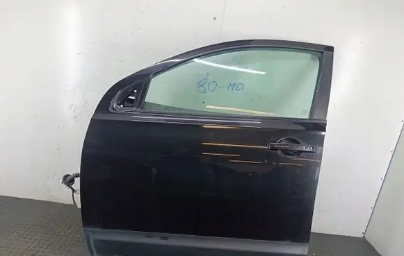 Nissan Qashqai Front door