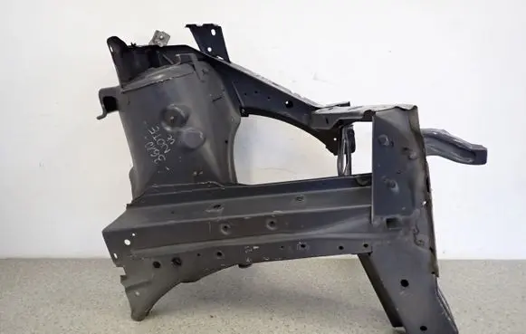 Nissan Note (E11) Front side member 