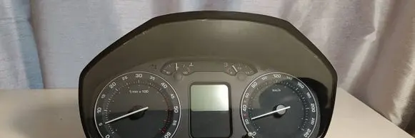 Skoda Octavia Mk2 (1Z) Speedometer (instrument cluster) 1Z0920810E SKZ7Z0F3447133