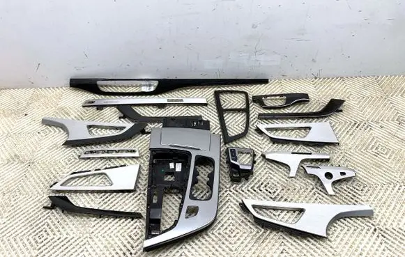 Audi Q7 4M Dashboard trim 
