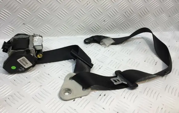 Jeep Patriot Front seatbelt 605884104C