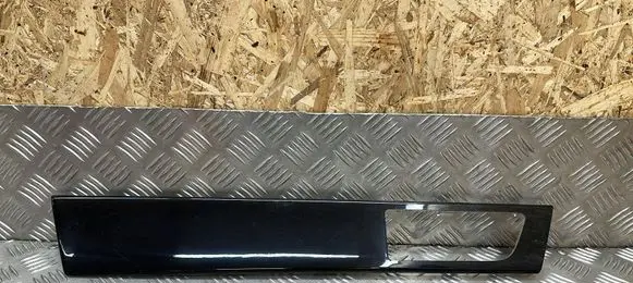 Land Rover Discovery 4 - LR4 Other rear door trim element AH22274B17
