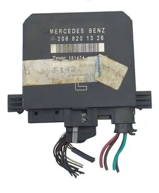 Mercedes-Benz E W210 Door control unit/module 2088201326 351474