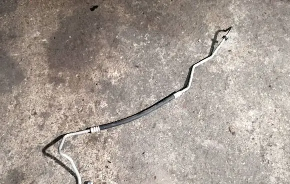 Buick Encore I Gearbox oil cooler pipe/hose