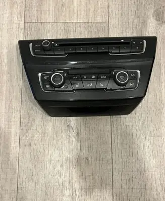 BMW X1 F48 F49 Sound control switch 9371456 61359371456 9371462