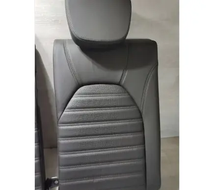 Alfa Romeo Stelvio Second row seats 
