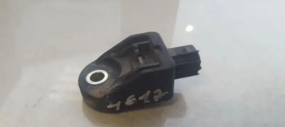 Toyota Prius (XW30) Airbag deployment crash/impact sensor 8917375010 89173-75010