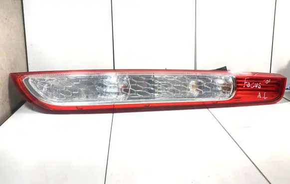 Ford Focus Rear/tail lights 8M5113404AD