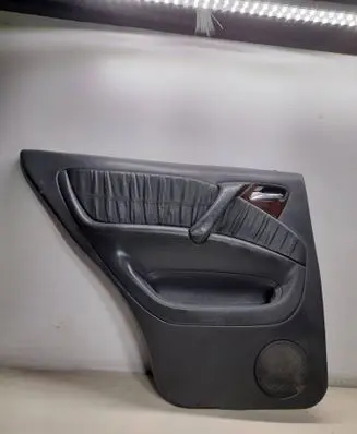 Mercedes-Benz ML W163 Rear door card panel trim A16373019705 206481 3AB54E6YA207186