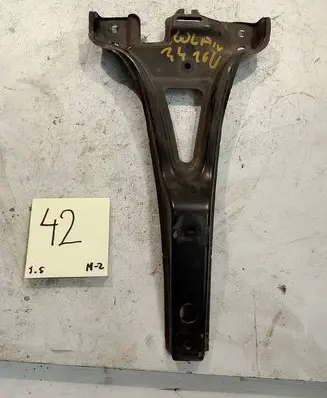 Volkswagen Golf IV Radiator mount bracket 1J0805569B
