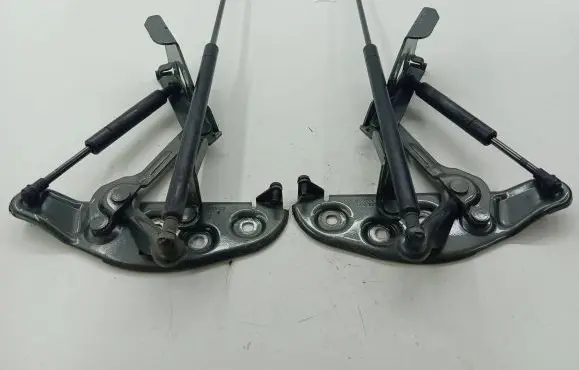 Bentley Flying Spur Engine bonnet/hood hinges 3W0823301E 3W0823302E
