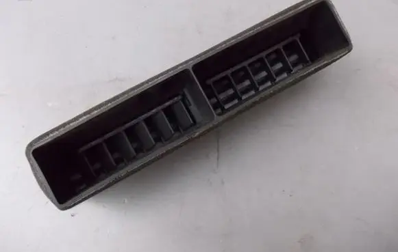 Mazda 2 Dash center air vent grill