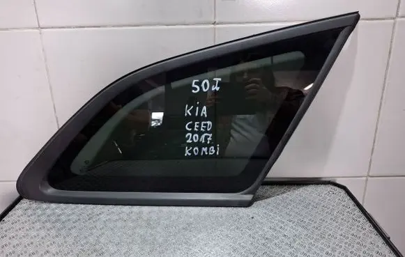 KIA Ceed Rear side window