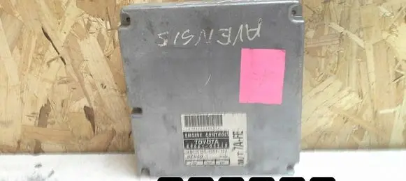 Toyota Avensis T220 Engine control unit/module 05210