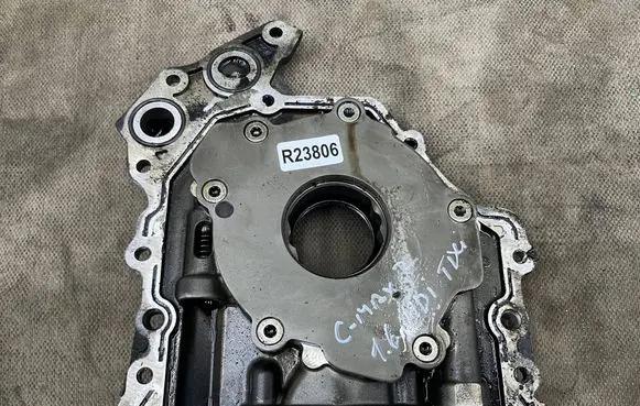 Ford Focus Oil pump 9686038880
