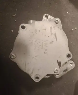 Audi A4 S4 B8 8K Vacuum pump 06J145100G 04729 150312