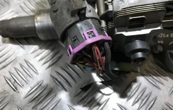 Audi A4 S4 B5 8D Ignition lock contact 