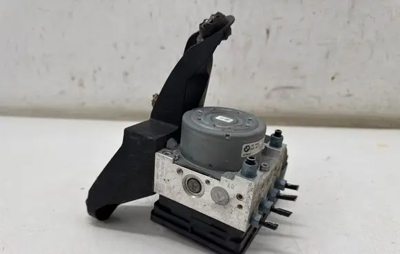 Mini Clubman F54 ABS Pump 6877108 6877107